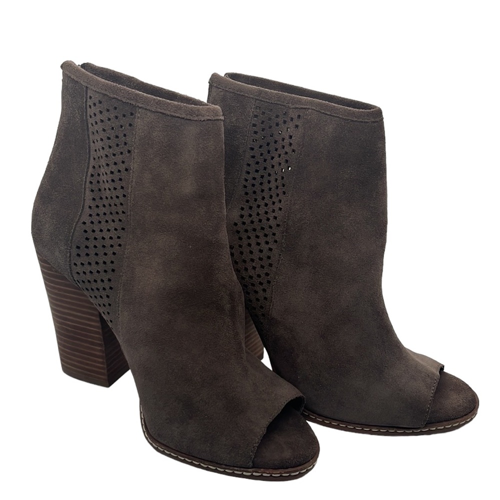 Gianni Bini Heeled Peep Toe Laser Cut Taupe Suede Booties